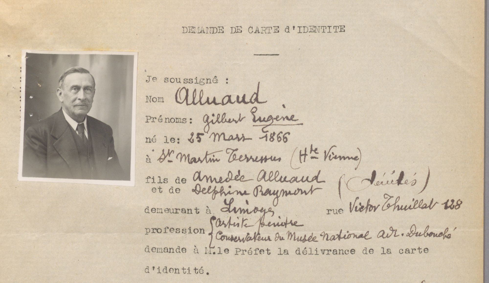 Consultez les demandes de cartes d'identités !