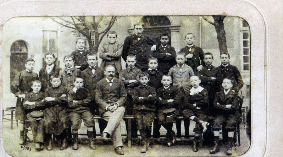 T - Enseignement, affaires culturelles, sports