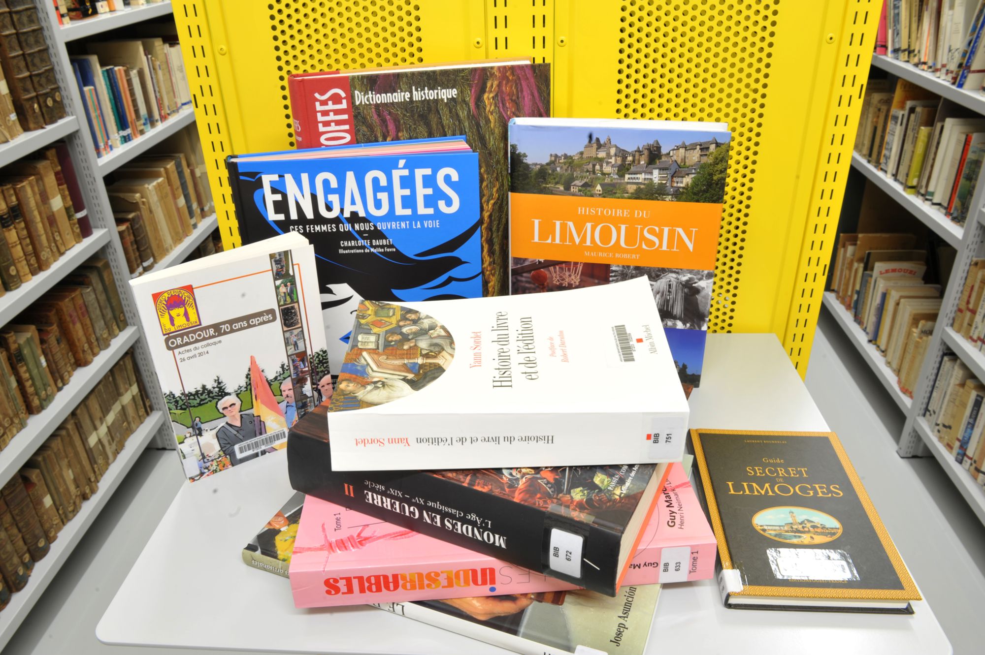 Bibliothèque et Presse